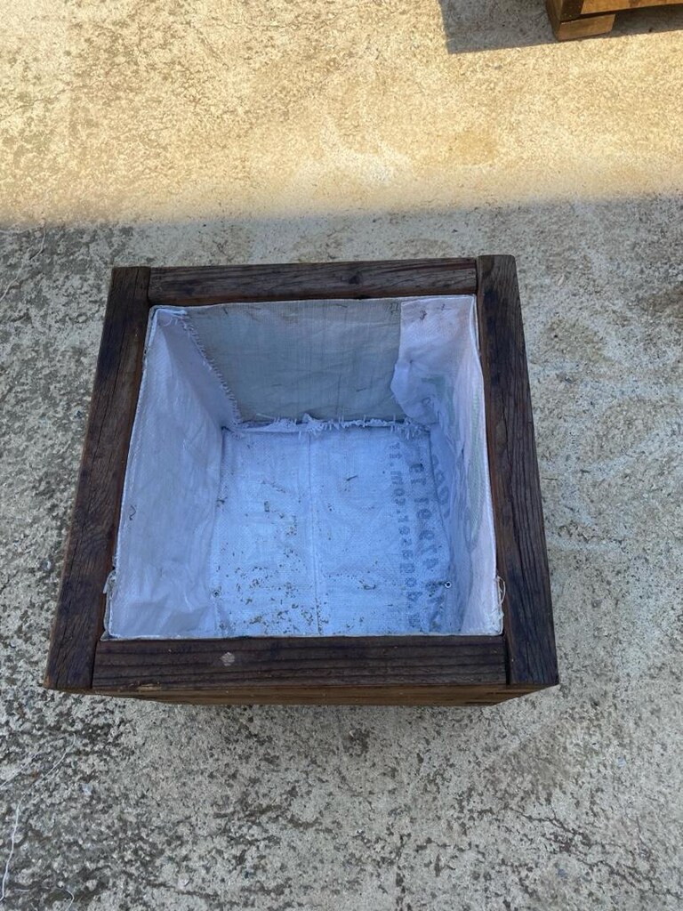 ahşap saksı - 2