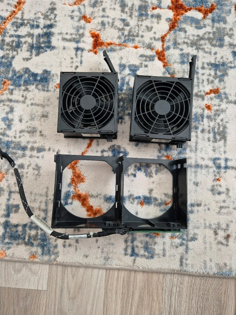 IBM 09N9474 XSERIES 92MM HOTSWAP server FAN - 4