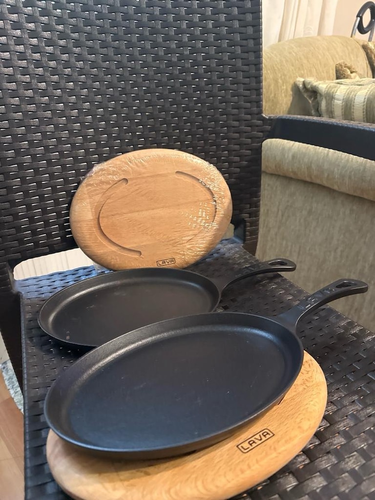 Lava Ahşap Altlıklı Oval Döküm Fajita ve Sunum Tavası - 2