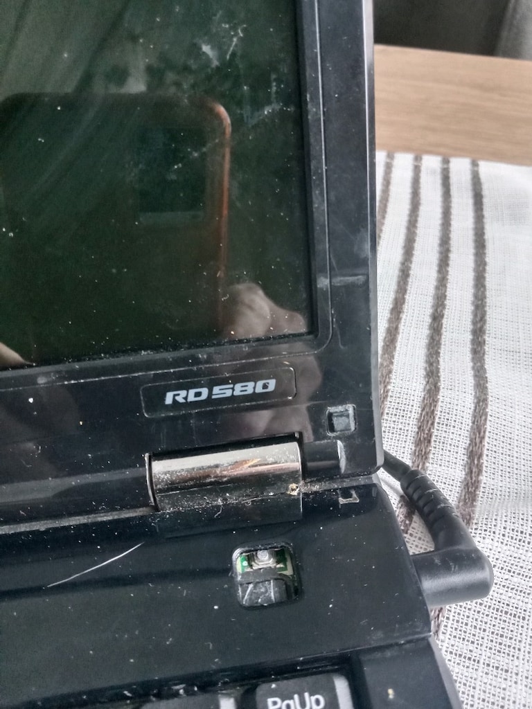 LG R 580 temiz - 5