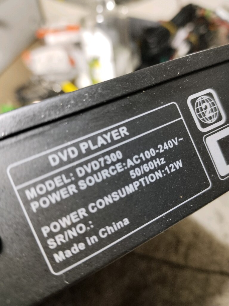 VESTEL - 7300 MARKA VE MODEL NUMARALI AZ KULLANILMIŞ DVD PLAYER - 8