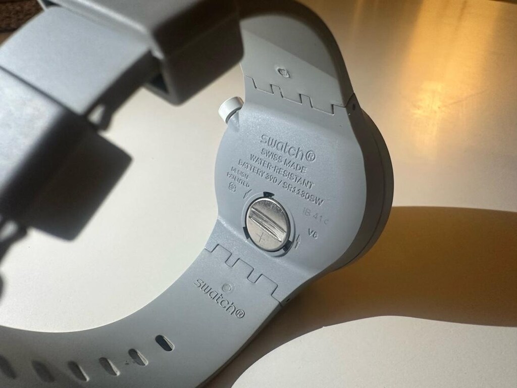 Swatch SB03M100 Saat - 4