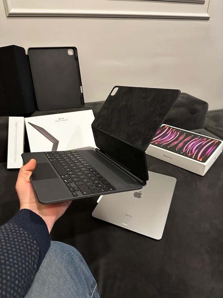 Apple iPad Pro 12.9 Magic Keyboard Orijinal 5./6. Nesil Kutulu
