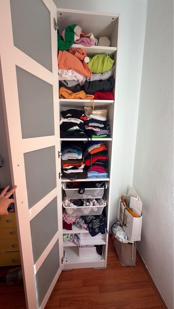 IKEA PAX Tek Kapılı Gardırop – Buzlu Cam Kapaklı – Çok Temiz - 2