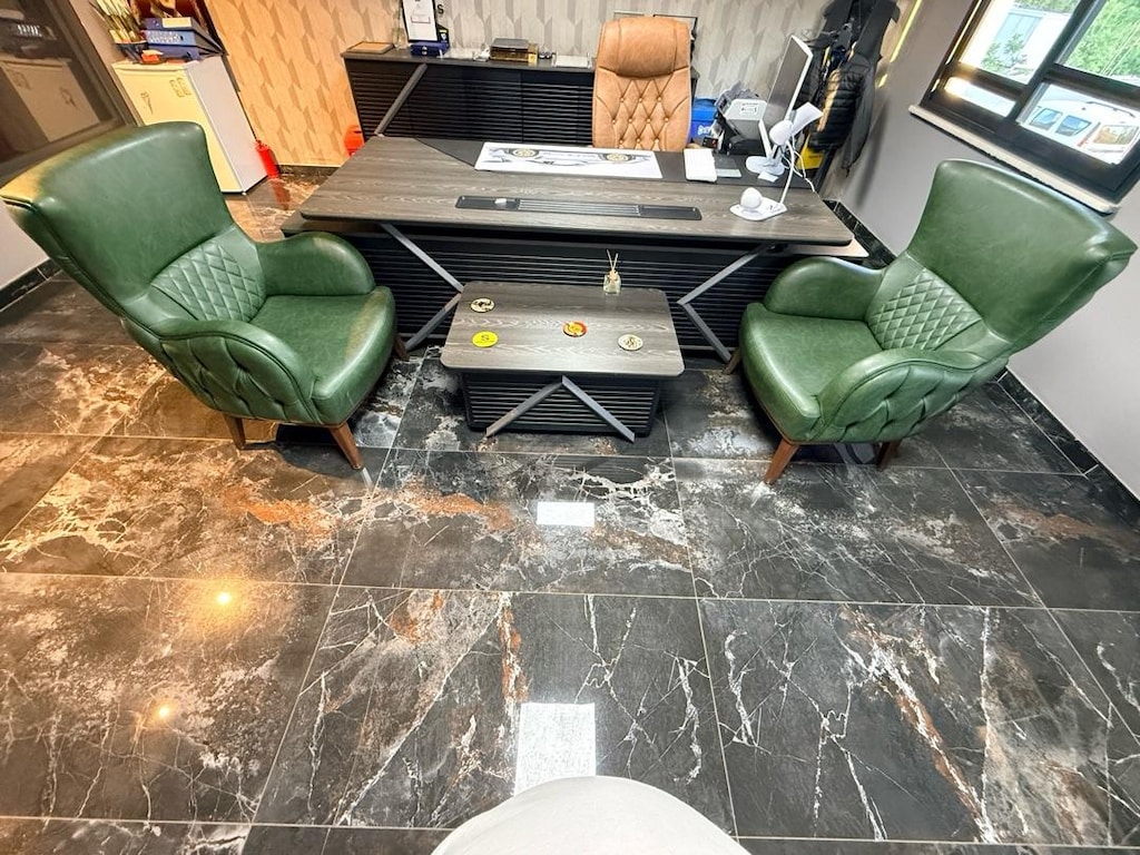 ÇOK TEMIZ KULLANILMIŞ 1 YILLIK OFİS MOBİLYA SETİ - 3