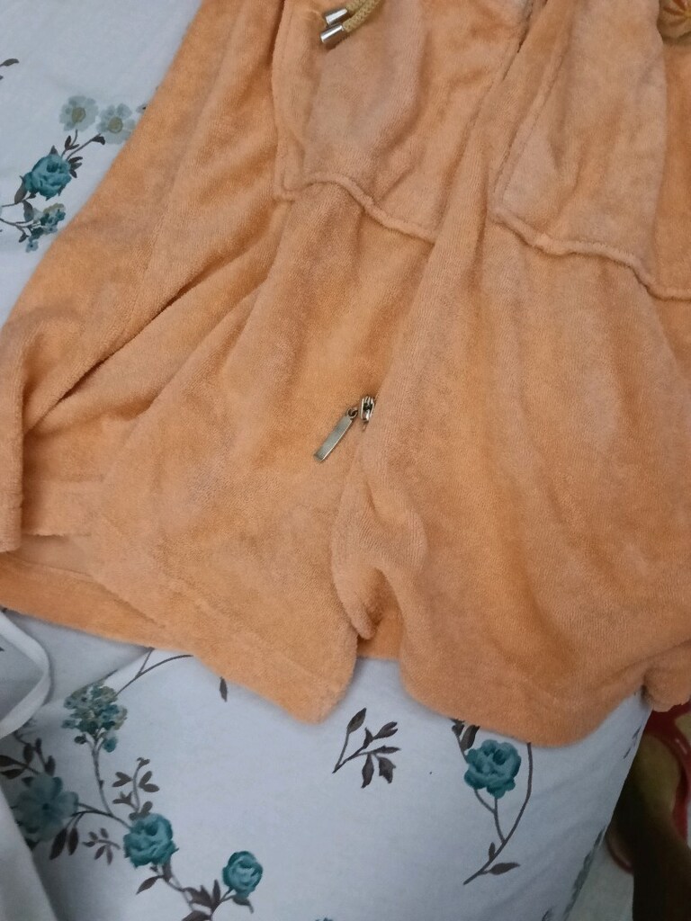 beli lastikli sabahlık fermuarlı şapkalı - 3