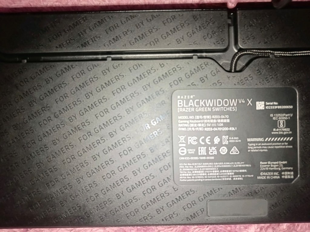 Razer BlackWidow V4X RGB - 3
