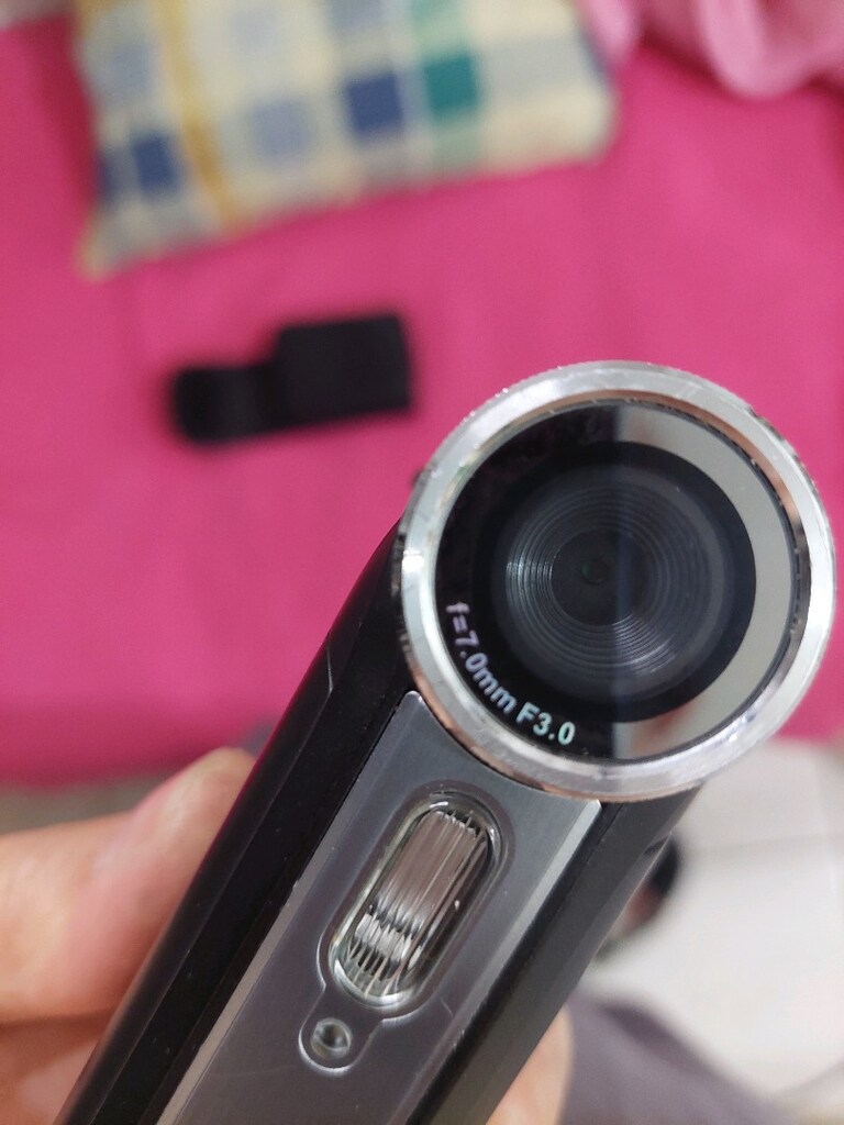 Toshiba dijital fotoğraf makinesi. Ürün arızalı ekran açılmıyor. - 9