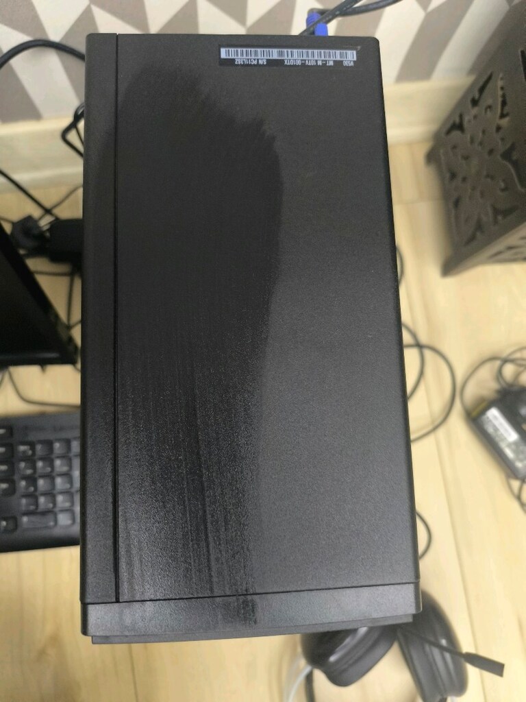 Lenovo V530 Tower (10TV001DTX) - 8