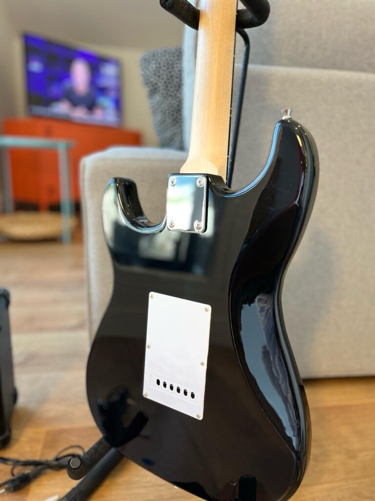 FULL SET PUKA STRATOCASTER ELEKTRO GİTAR + PUKA G-15 AMP - 9