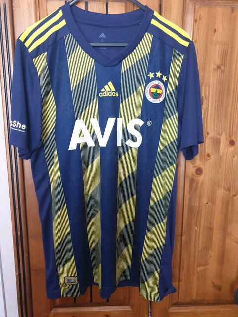 Efsane Futbolculardan Tam imzalı Tshirt