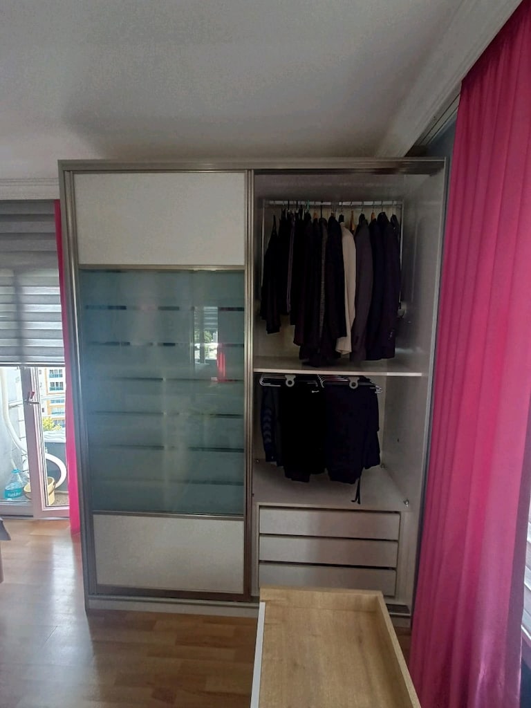 Özel Yapım MDF Gardolap ve Komidin - 6