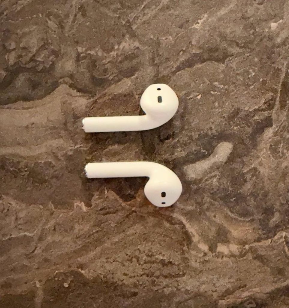 Apple AirPods 2. Nesil - 4