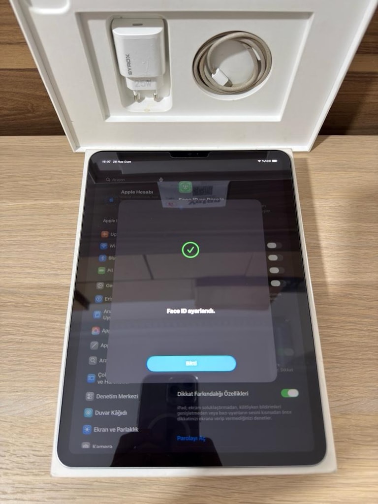 iPad Pro / M2 / 11 inç / 128 GB / Gri - 3