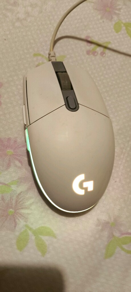Logitech G102 Lightsync Gaming Mouse - 4