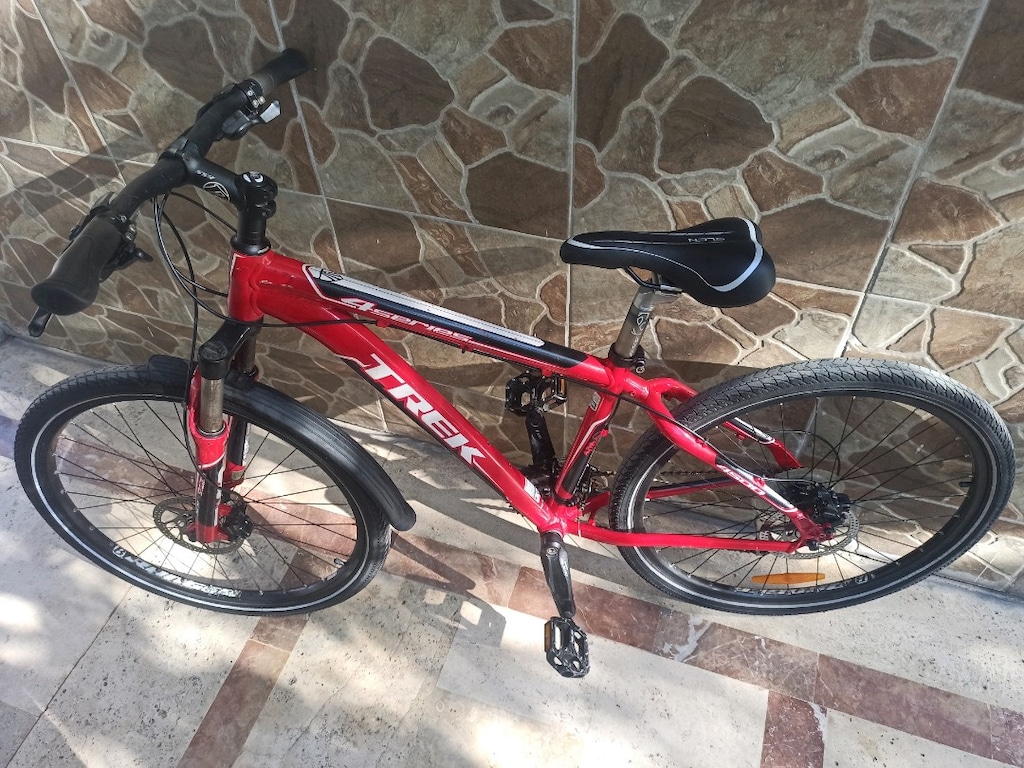 TREK 4500 serisi " made ın USA " 26 jant kadro boyu 16 inç 41 cm 27vts - 15