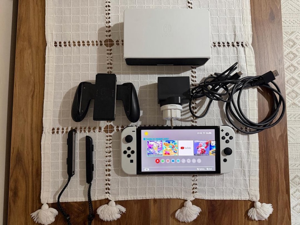 nintendo switch OLED - 3