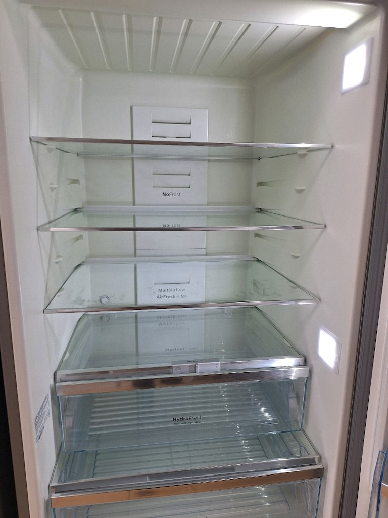 inox alttan dondurucu Bosch dijitalli yeni model çok temiz - 3