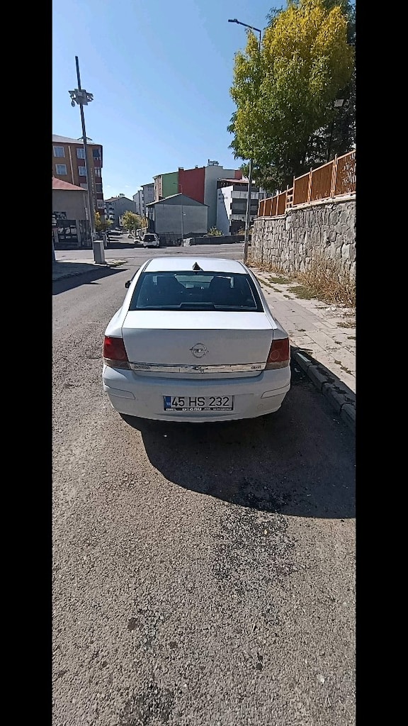2008 MODEL 1.3 OPEL ASTRA SEDAN - 8