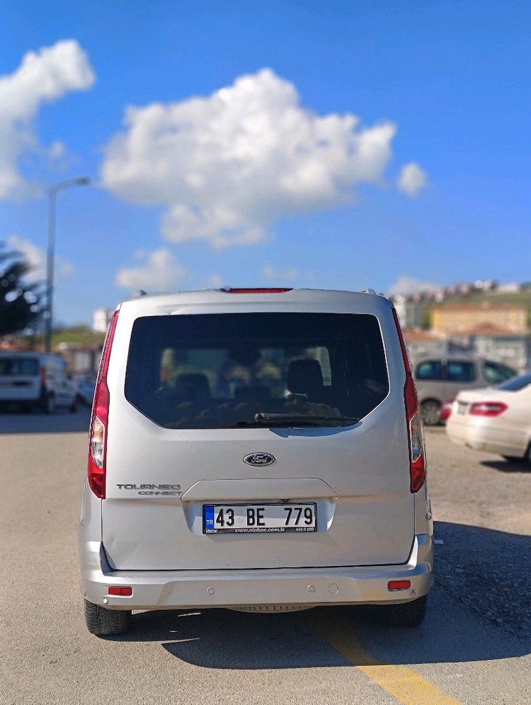 Sahibinden Ford Tourneo Connect 1.5 TDCI Titanium 2016 Model - 4
