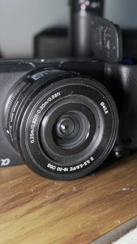 SONY A6300 4K 16-50mm f/3.5-5.6 OSS Kit Lens - 2