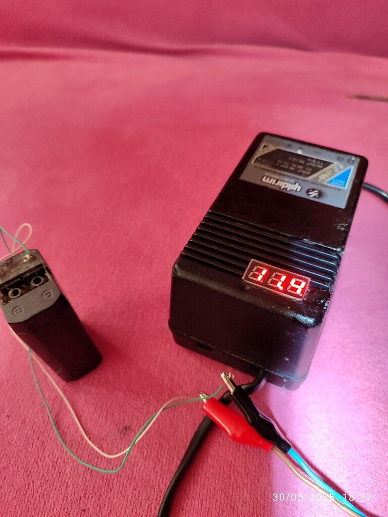 yıldırım marka 12v 1.2 a voltmetreli adaptör 650 tl - 8