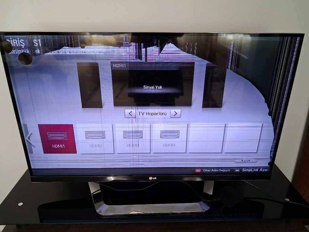 Arızalı LG 42LM760S.(sağlam Kumanda,3D Gözlük,askı) - 2