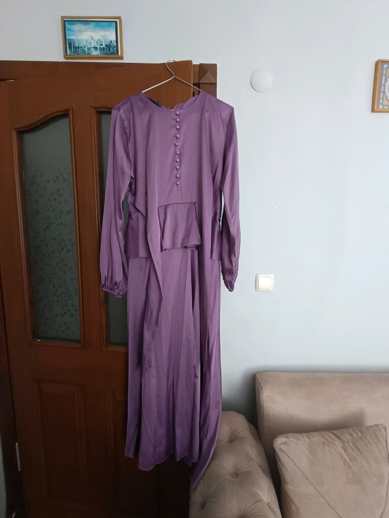 saten elbise temizdir sadece özel günde giyildi - 4