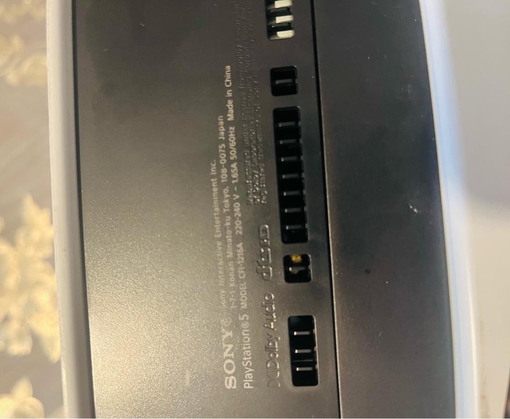 Temiz PS5 Digital Edition (CFI-1216A) + Çift Kol (DualSense), 3 OYUN - 4
