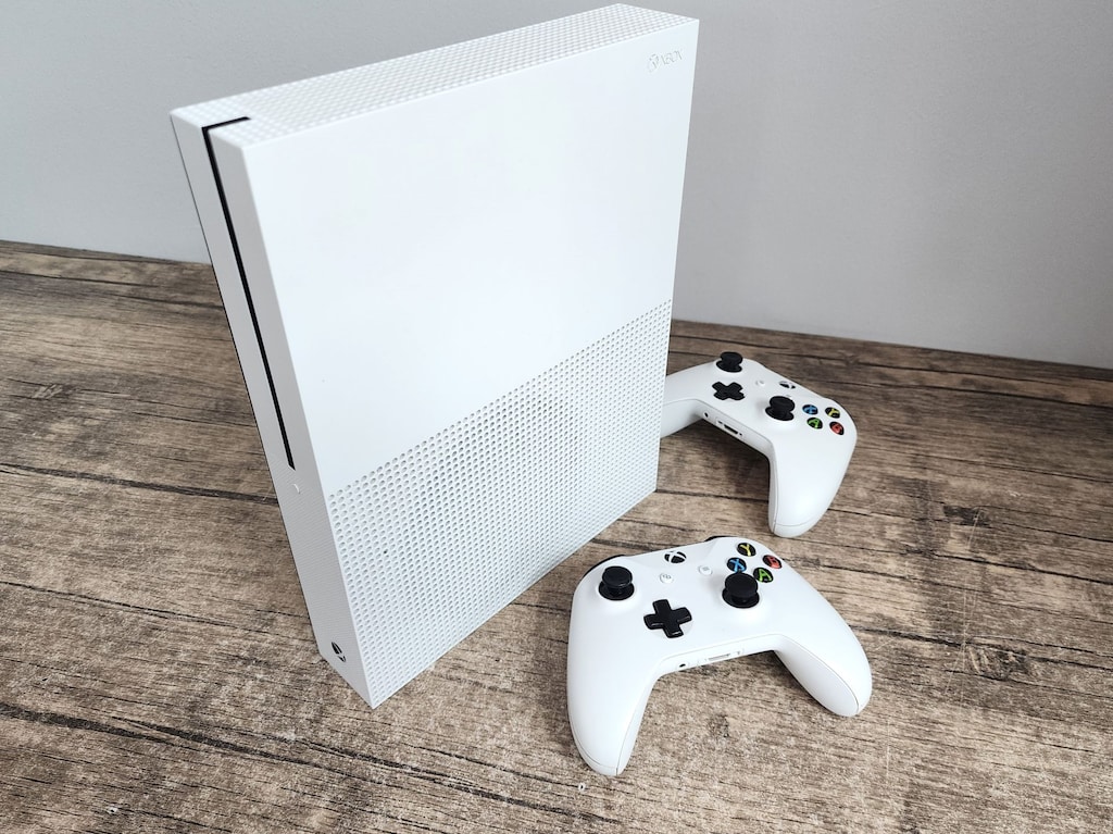 X Box One S / Çift Kol / Hatasız / 1 TB - 3