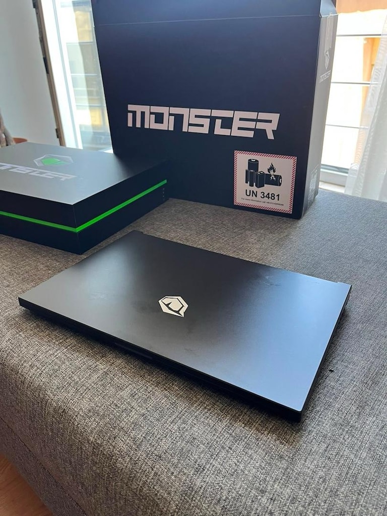 Monster Abra A5 V20.4.1 | Garantili | Kutulu | Çantalı | Temiz Kullanı - 2