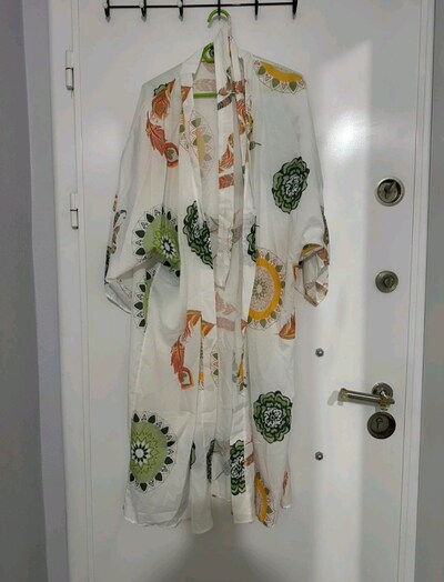 beyaz renkli kimono