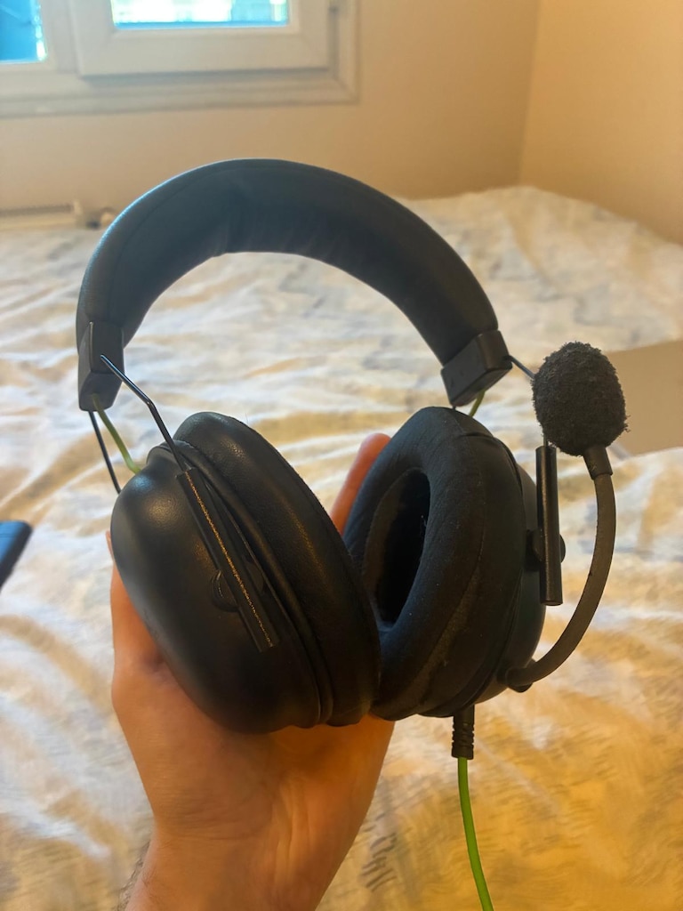 RAZER BLACKSHARK V2 X 7.1 OYUNCU KULAKLIĞI