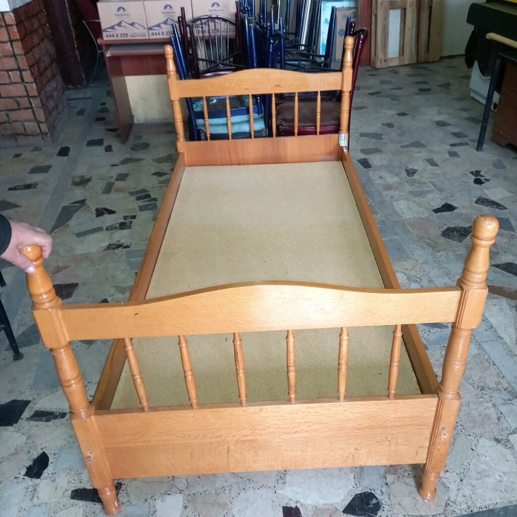 TEK KİŞİLİK AHŞAP KARYOLA - 5