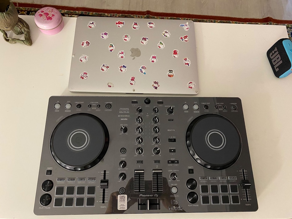 PIONEER DDJ-FLX4 DJ CONTROLLER - 2