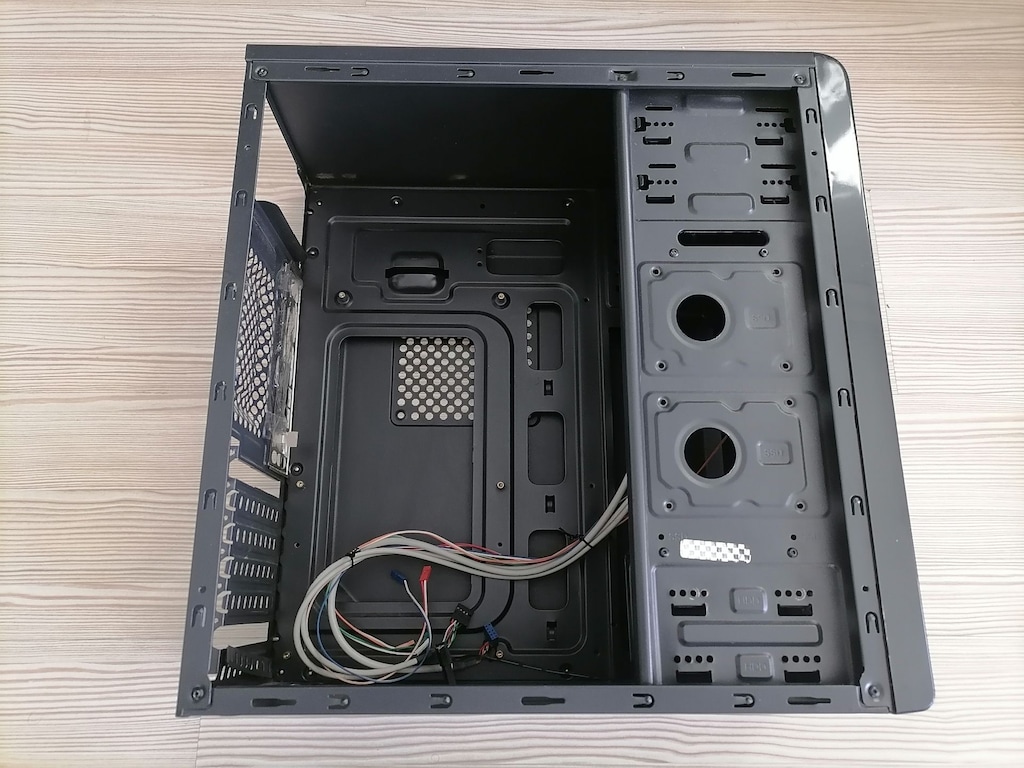 Avantron marka Boş PC Kasası - 7
