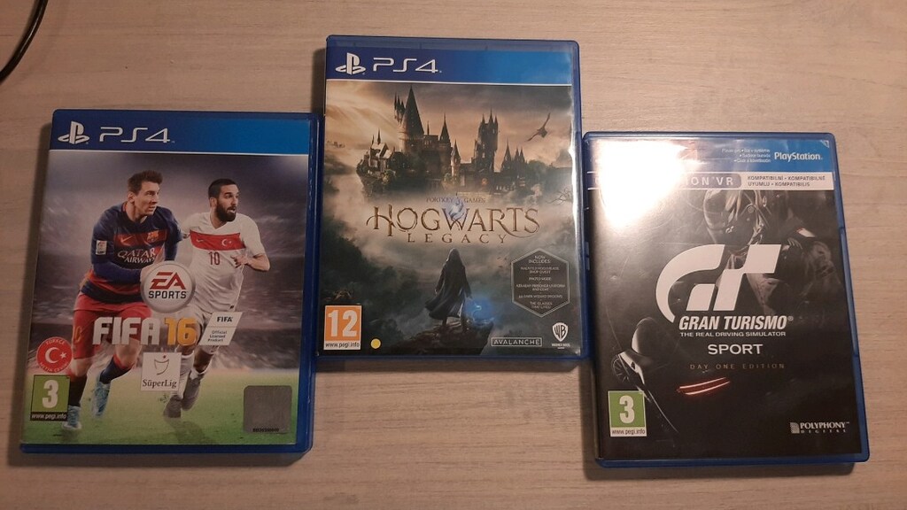 SATILIK SORUNSUZ PS4 - 3