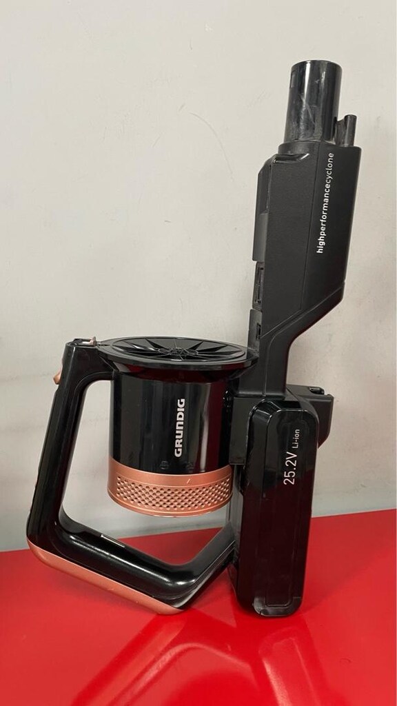 GRUNDIG ŞARJLI SÜPÜRGE. SADECE MOTOR KISMI SATILIKTIR 2500₺ - 5
