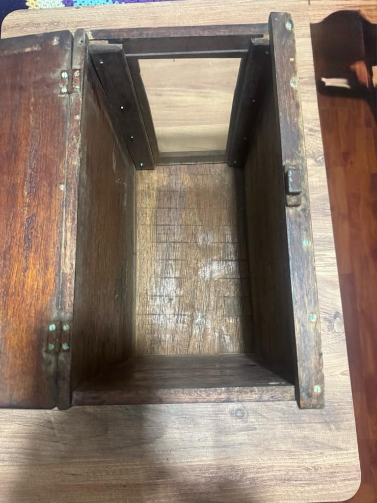 Vintage Ahşap Camlı Vitrin Kutusu / Teşhir Sandığı 32x36x21 cm Masif - 12