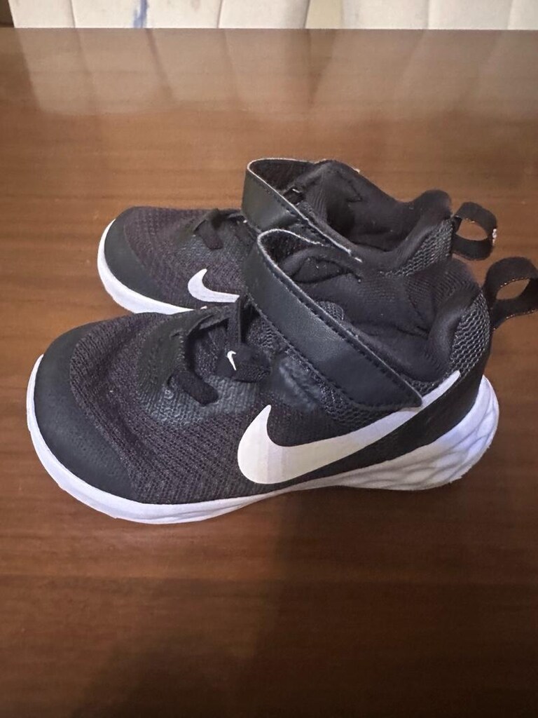 Nike spor ayakkabı
