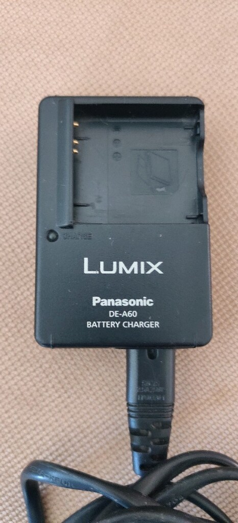 Panasonic Lumix DE-A60 batarya şarj cihazı. - 2