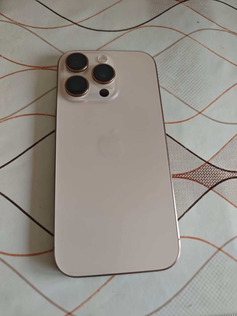 iPhone 16 Pro Max 256 GB Yurt içi 21 ay Garantili nokta hatasız pil100 - 3