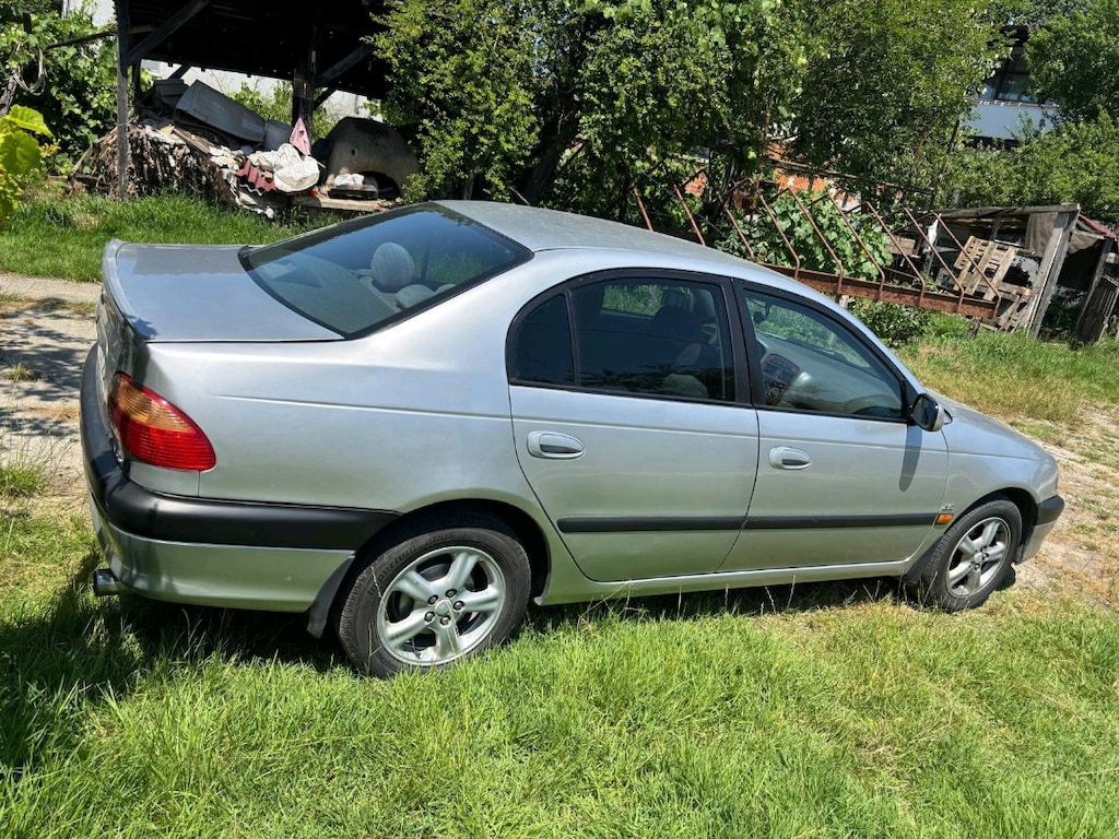 Memurdan Otomatik Avensis 2.0 Benzin LPG - 6