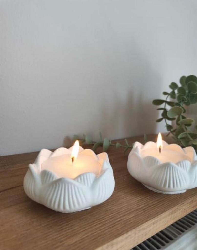 Vanilya Kokulu Çiçek Süslemeli Lotus Beton Mum - 5