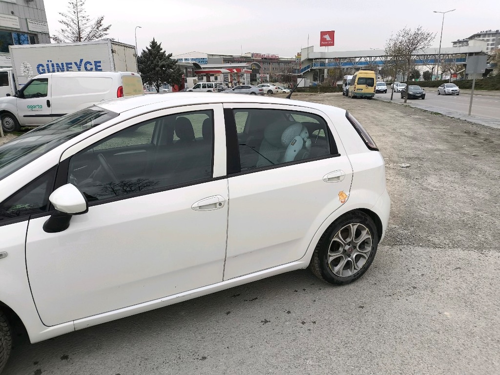 2013 1.4 Punto otomatik 109 binde en üst paket - 6