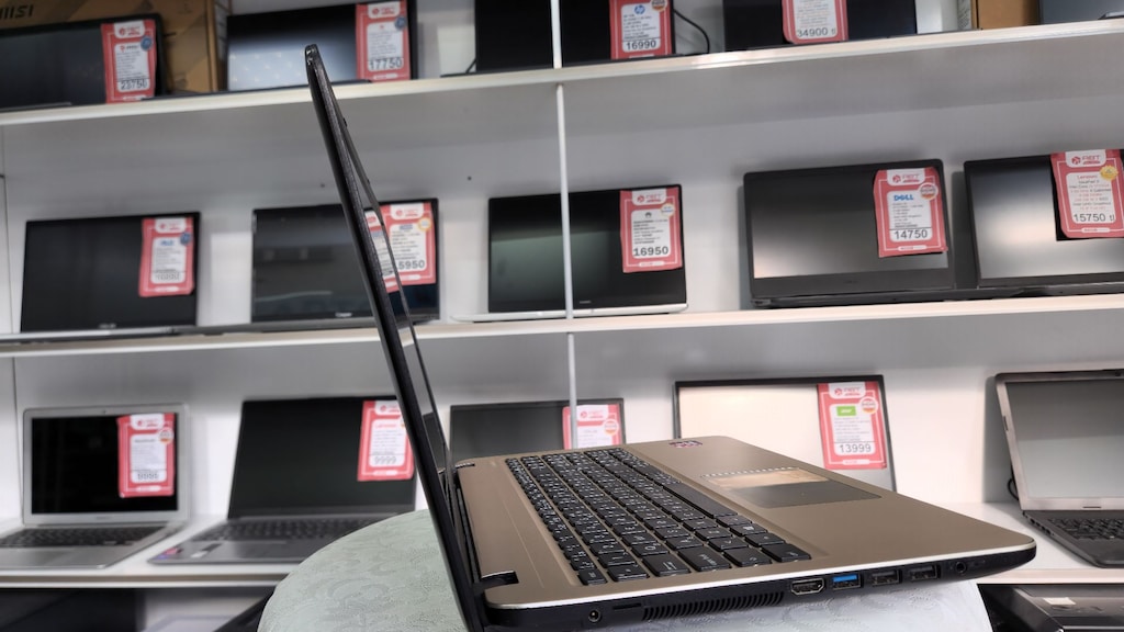 ABT BİLİŞİM – ASUS i5-8250U 12 GB RAM 240 GB SSD MX110 2 GB 15.6" - 6