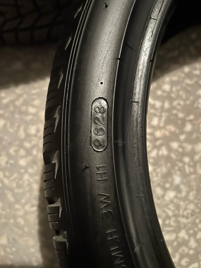 Hankook 215/40R18 Kış Lastik Takımı (2023 Tarihli) - 7