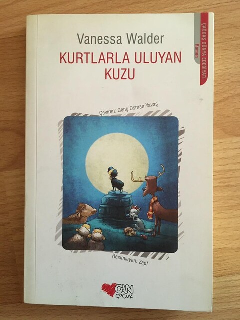 Kurtlarla Uluyan Kuzu / Vanessa Walder