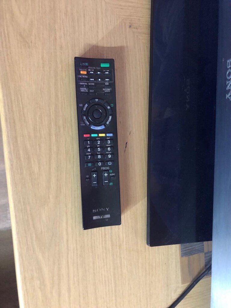 Sony 102 ekran lcd tv - 3