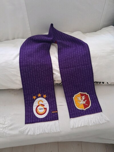 Ikinci el,GS-Galatasaray, "2288 yil once" 3 yildiz,mor atki satilik